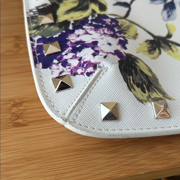White House Back Market floral studded wristlet clutch - Picture 6 of 9